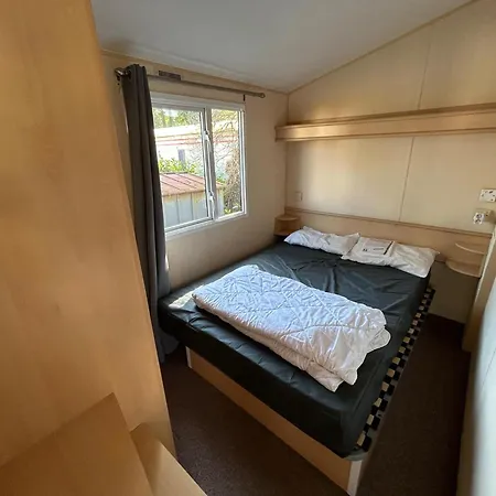 Campsite Mobil Home, 4 Places 2 Chambres, 4 Etoiles, Bretagne, Sud Finistere *